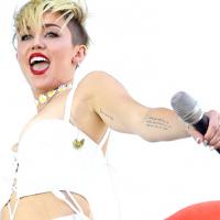 Miley Cyrus sẵn sàng tiếp tục tour "sex show"
