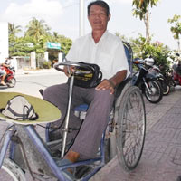 Tin tức trong ngày - Người đàn ông sống sót kỳ diệu sau 33 ngày bất tỉnh