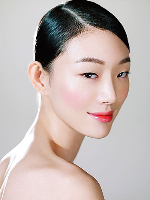 4 bước trang điểm cho đôi má hồng đào quyến rũ - 7
