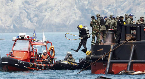 Phà Sewol: Thi thể 48 nữ sinh lèn chặt trong 1 cabin - 1