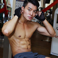 Đời sống Showbiz - Tập bụng 6 múi cùng "Thạch Sanh" Ngọc Hiếu