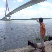 Tin tức trong ngày - Người yêu đi lấy vợ, nữ SV nhảy cầu Cần Thơ tự tử