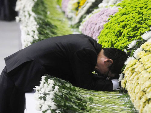 Đắm phà Sewol: Học sinh không kịp gọi vĩnh biệt bố mẹ - 1