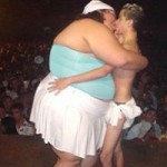 Mình hôn nhau đi thôi