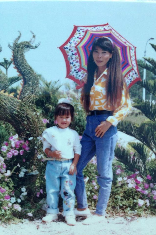 Ảnh thơ ấu dễ thương của sao Việt - 1