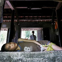 Tin tức trong ngày - Báo Anh: "Nỗi đau da cam" ở VN khiến tim bạn "tan chảy"