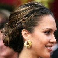 Bí quyết mặc đẹp - Thiết kế giúp nàng mái tóc búi thấp thanh lịch