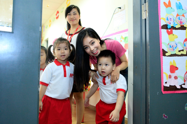 Gặp Hoàng Quyên một ngày bận rộn - 8