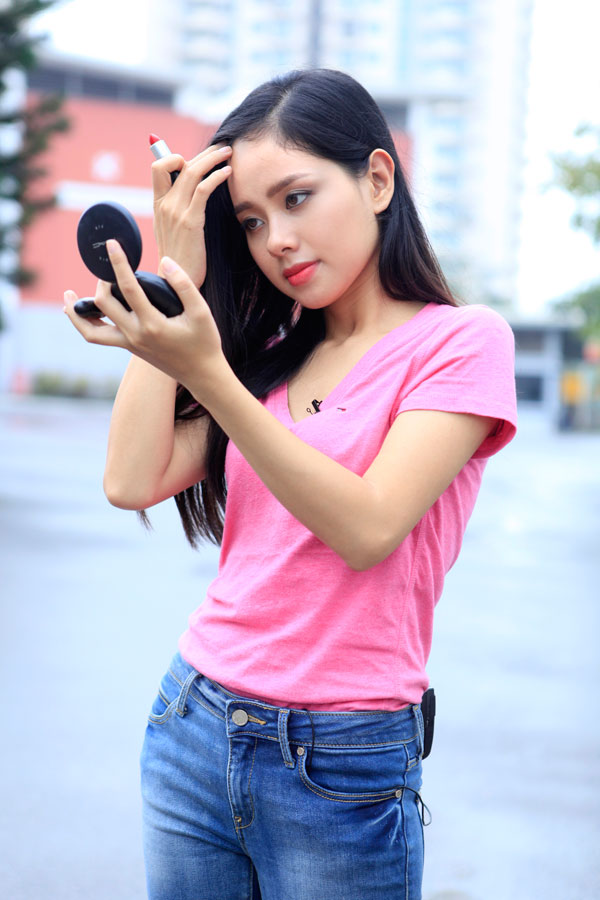 Gặp Hoàng Quyên một ngày bận rộn - 7