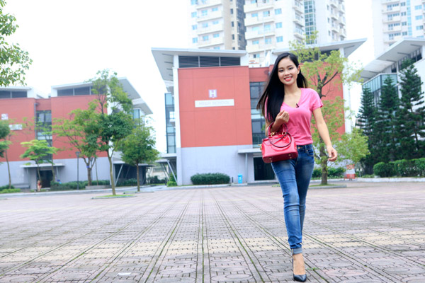 Gặp Hoàng Quyên một ngày bận rộn - 3