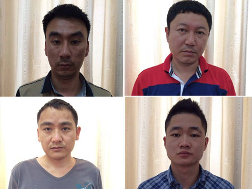 Bắt 4 người Trung Quốc sản xuất thẻ tín dụng giả - 1