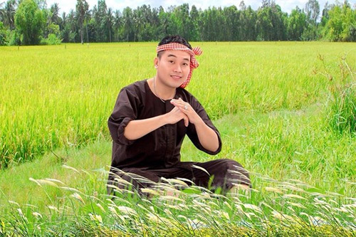 Những nghệ sĩ hát giọng nam, nữ cực hay - 4