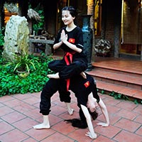 Bạn trẻ - Cuộc sống - Chị em 9X sinh đôi xinh đẹp và cá tính