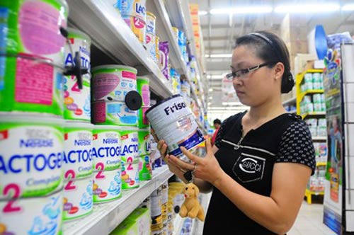 Áp trần, giá sữa sẽ giảm 70.000 đồng/hộp - 1