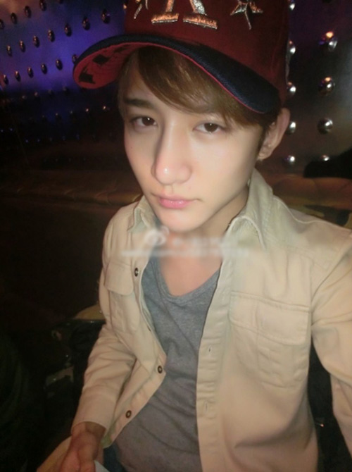 Những chàng trai hóa gái đẹp ngất ngây - 3