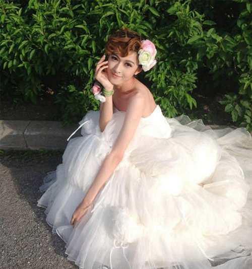 Những chàng trai hóa gái đẹp ngất ngây - 7