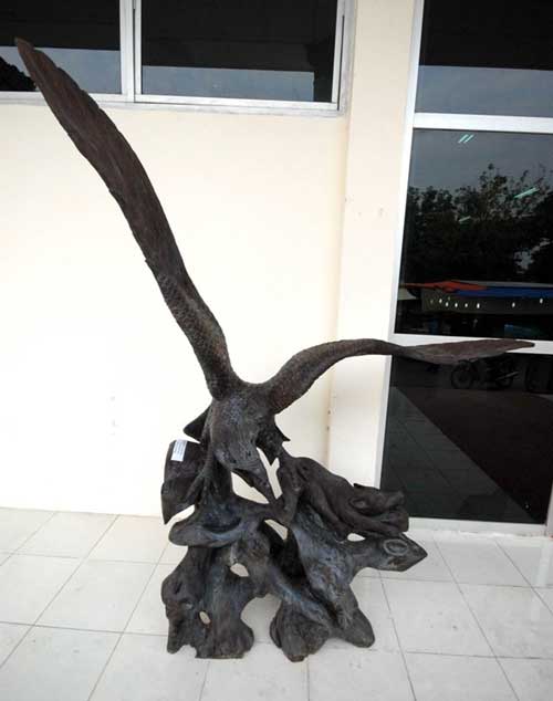 Những kiệt tác gỗ làm bằng tay giá trăm triệu - 10