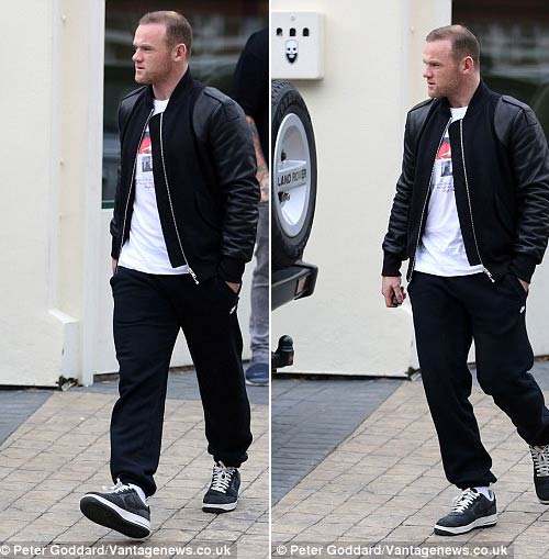 Rooney dính chấn thương bí ẩn - 2