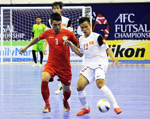 ĐT futsal VN thắng tưng bừng Tajkistan 10-4 - 2