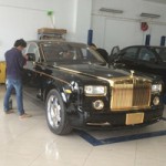 Ô tô - Xe máy - Rolls-Royce Phantom mạ vàng, in hình rồng ở Quảng Ninh