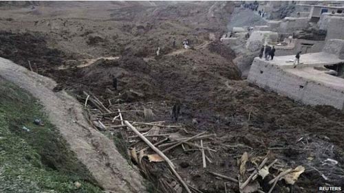 Hơn 2.100 người đã chết trong vụ lở đất ở Afghanistan - 1