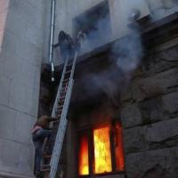 Tin tức trong ngày - Ukraine: Người biểu tình chết tại chỗ vì chất độc