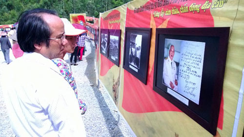 Nghỉ lễ, gần 50.000 người viếng mộ Tướng Giáp - 7