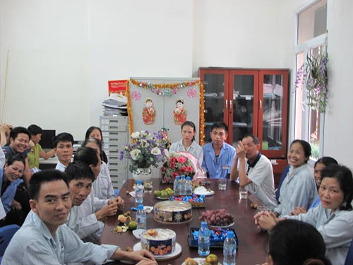 Đám cưới chưa từng có nơi bệnh viện và mối tình chị em - 2