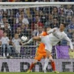 Bóng đá - Ronaldo cũng đánh gót &quot;kinh điển&quot; như Ibra