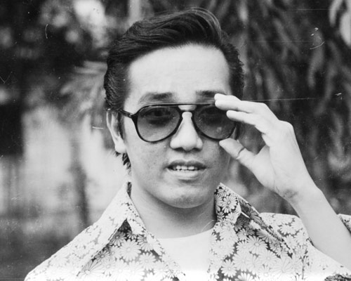 Lộ ảnh hiếm thời trẻ của Elvis Phương - 9