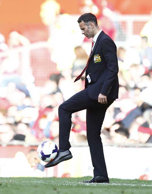 MU – Hull City: Quà chia tay - 2