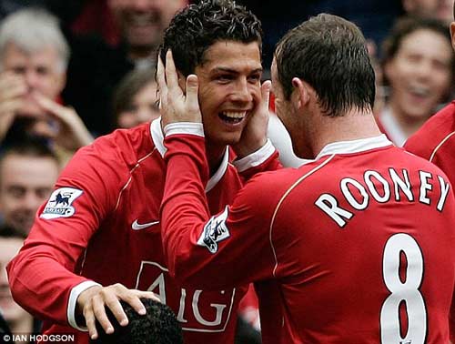 Rooney mơ ngày tái ngộ Ronaldo ở MU - 1