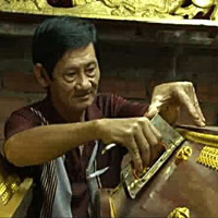 Tin tức trong ngày - Ông già 40 năm đi xin xác chết "mồ côi"