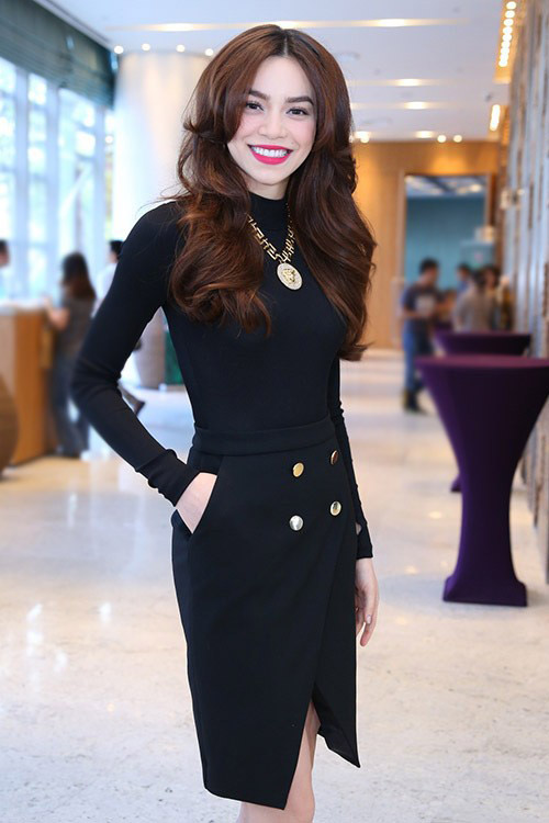 4 giám khảo X-Factor được yêu thích vì mặc đẹp - 5