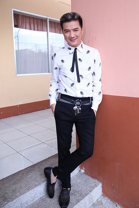 4 giám khảo X-Factor được yêu thích vì mặc đẹp - 14