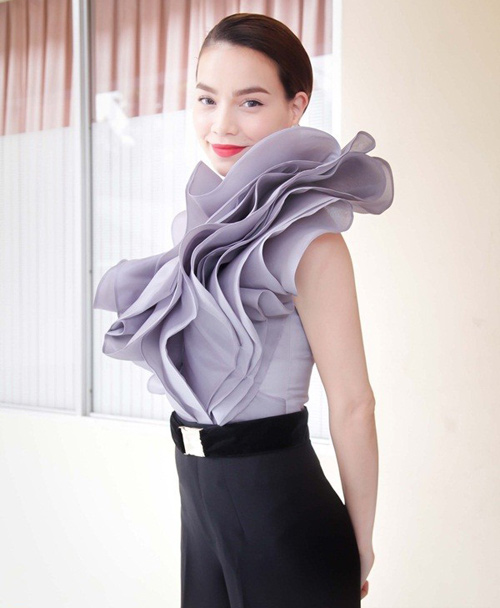 4 giám khảo X-Factor được yêu thích vì mặc đẹp - 7