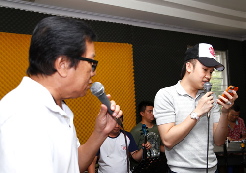 Elvis Phương, Mr. Đàm "hâm nóng" phòng tập - 8