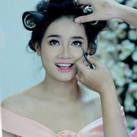 Xu hướng thời trang - Hậu trường đáng yêu của Thêu "Vừa đi vừa khóc"