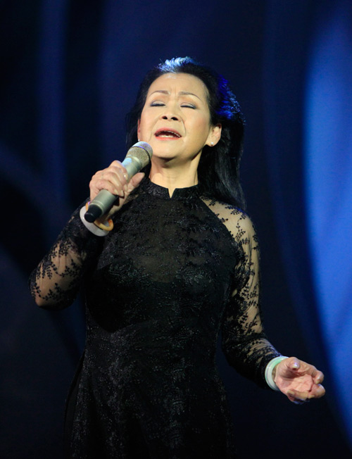 Clip hiếm: Khánh Ly "gặp lại" Trịnh Công Sơn - 2