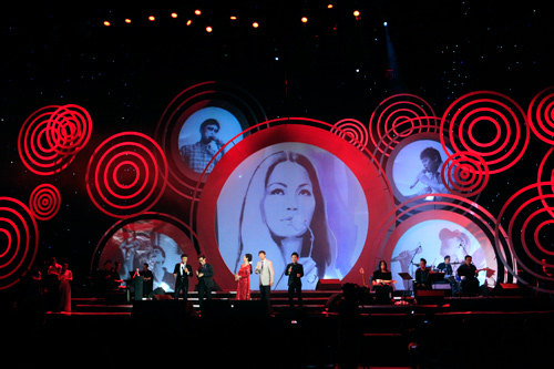 Clip hiếm: Khánh Ly "gặp lại" Trịnh Công Sơn - 9