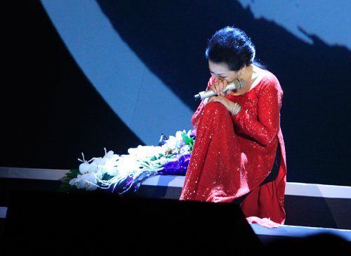 Clip hiếm: Khánh Ly "gặp lại" Trịnh Công Sơn - 12