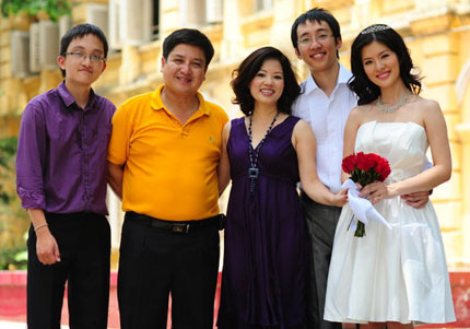 NS Chí Trung: Liên tục ghen tuông để giữ nhiệt hôn nhân - 1