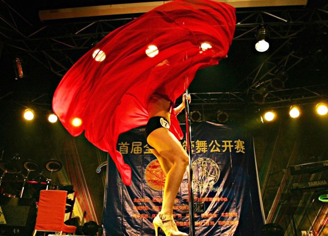 Hàng năm có rất nhiều cuộc thi múa cột quy mô và chuyên nghiệp được tổ chức khắp thế giới
