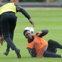 Bóng đá - Sôi động NHA V38: Sakho và Sturridge hăng say tập luyện