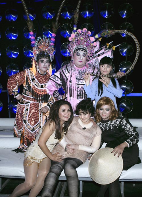 Mỹ Linh ngưỡng mộ Minh Thuận giả gái - 4