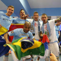 Bóng đá - Man City "náo loạn" phòng thay đồ mừng vô địch