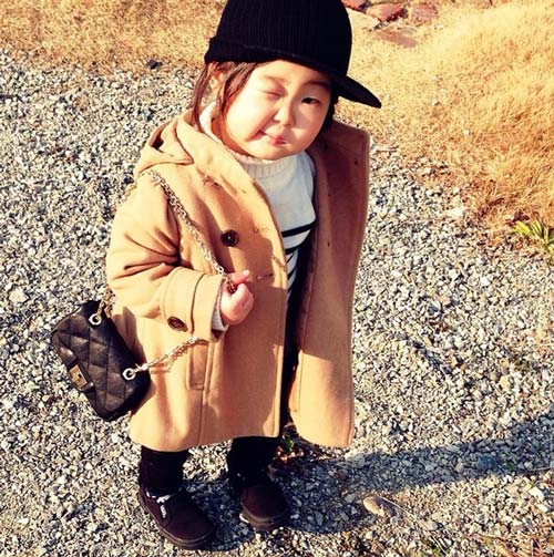 Nhóc tì 4 tuổi gây sốt vì quá sành điệu! - 14