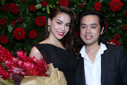 Vợ chồng Hà Hồ lần đầu khoe con trai gây chú ý - 4