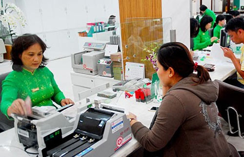 Ngân hàng sẽ bị sức ép từ biển Đông - 1