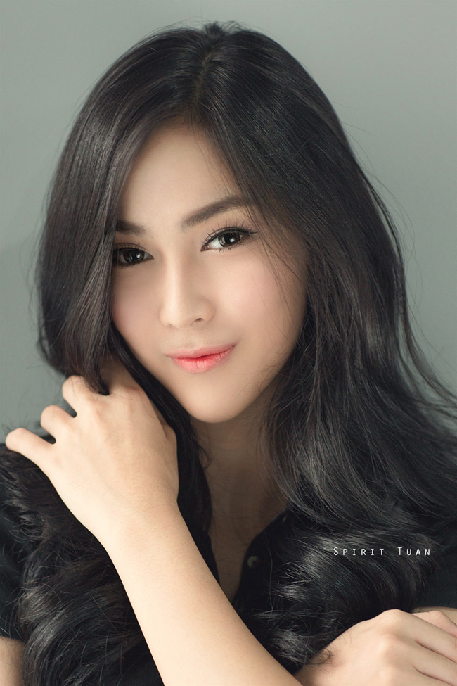 Là người ăn chay trường, cô chăm sóc rất kỹ mái tóc đen nhánh, và luôn nói không trước thuốc nhuộm
